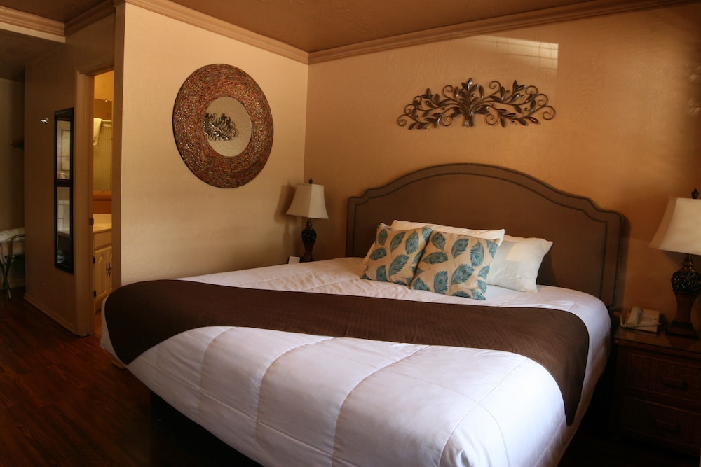 Oak Creek Terrace Resort - photo 4