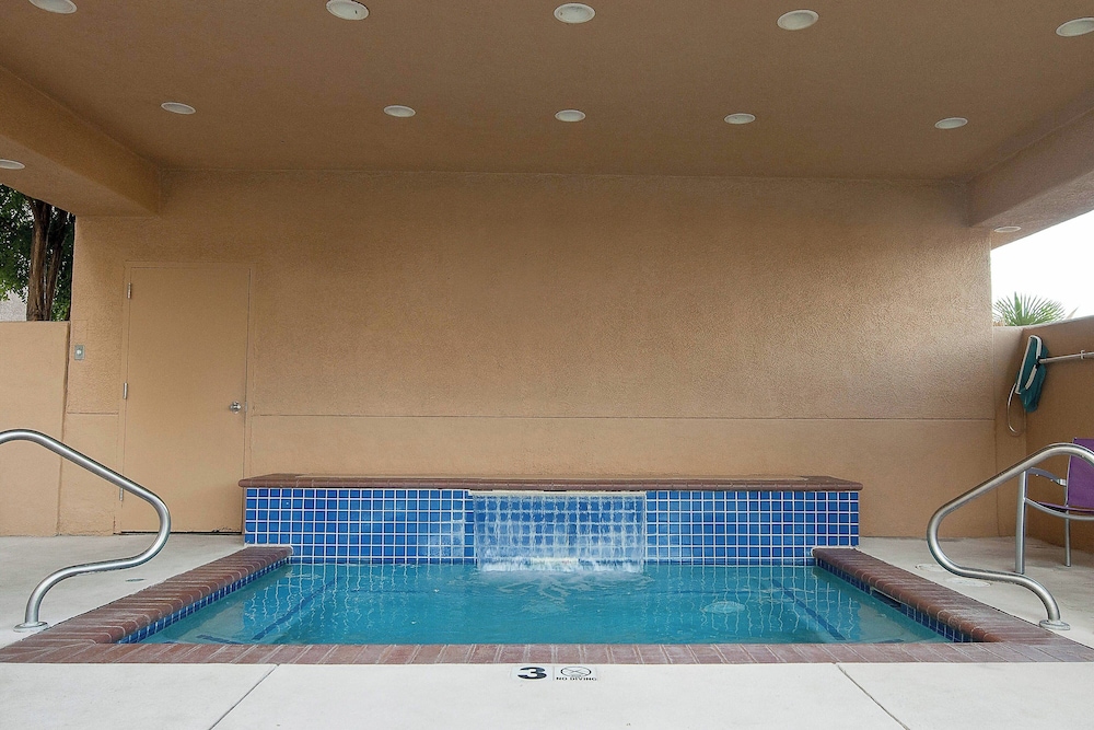 Fairfield Inn by Marriott St. George - photo 28