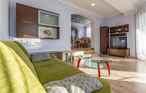 3 Bedroom Nice Apartment In Pula — 4-Star Luxury Hotel in Pula, Croatia