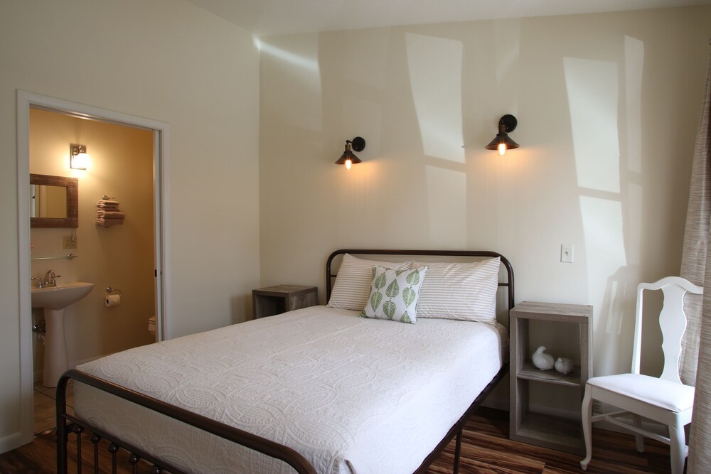 Tower House Inn - photo 8