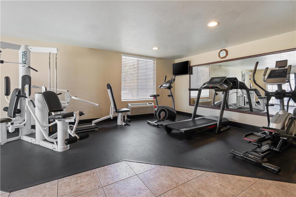 Best Western Plus John Jay Inn & Suites - photo 7