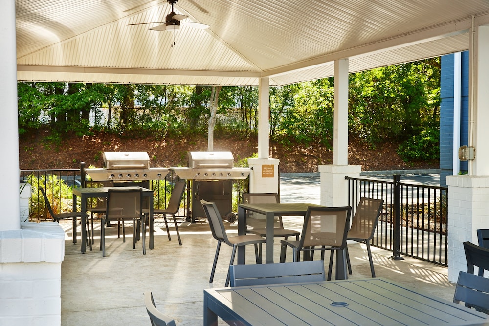 Candlewood Suites I 26 at Northwoods Mall by IHG - photo 35