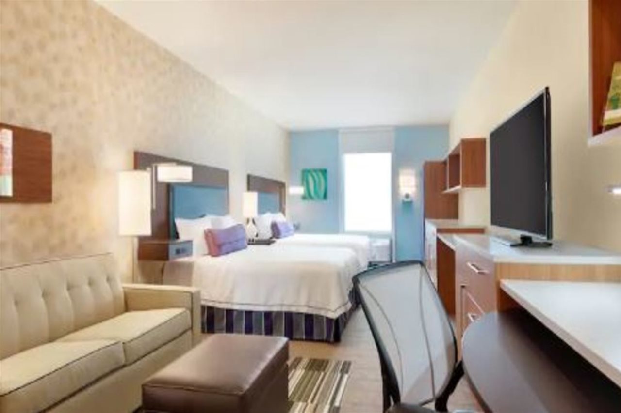 Home2Suites by Hilton Edmond - photo 9