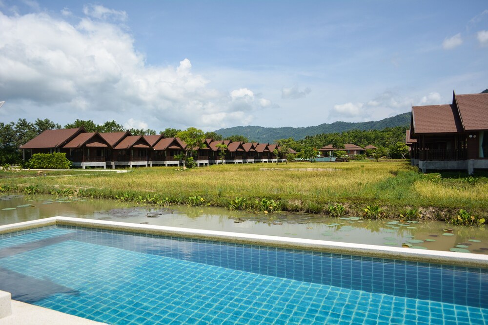 Farmers Villa — 4-Star Luxury Hotel in Koh Samui, Thailand