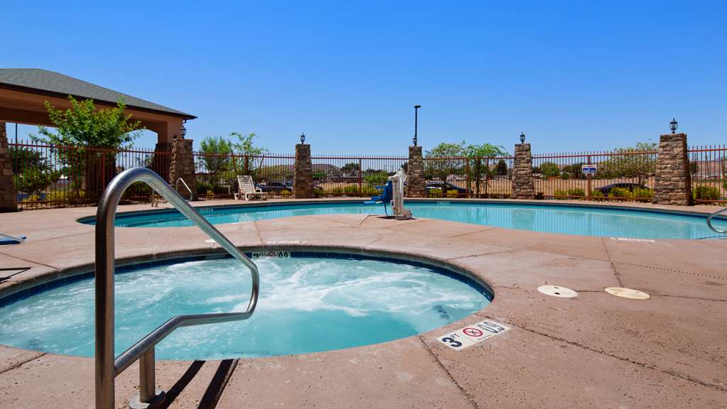 Best Western Plus Zion West Hotel - photo 8