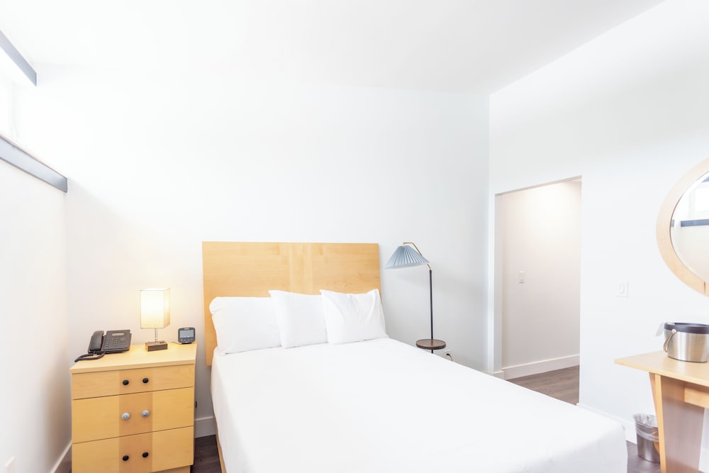 Hotel Callista - photo 8