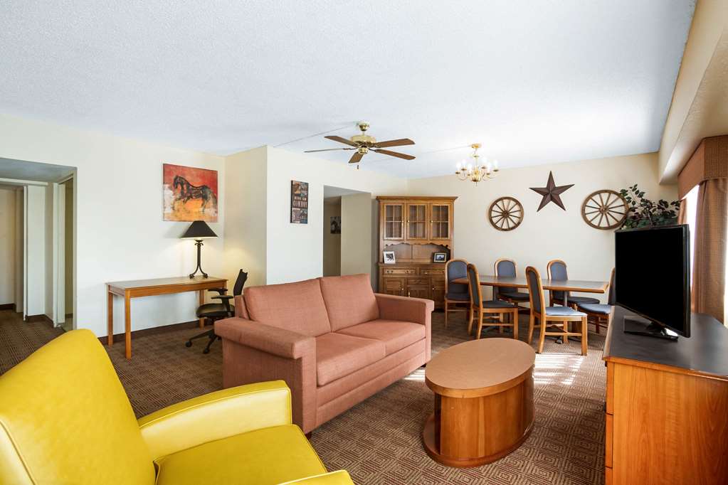La Quinta Inn by Wyndham Austin Capitol Downtown - photo 26