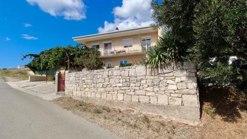 Apartman Dolores — 4-Star Luxury Hotel in Orebic, Croatia