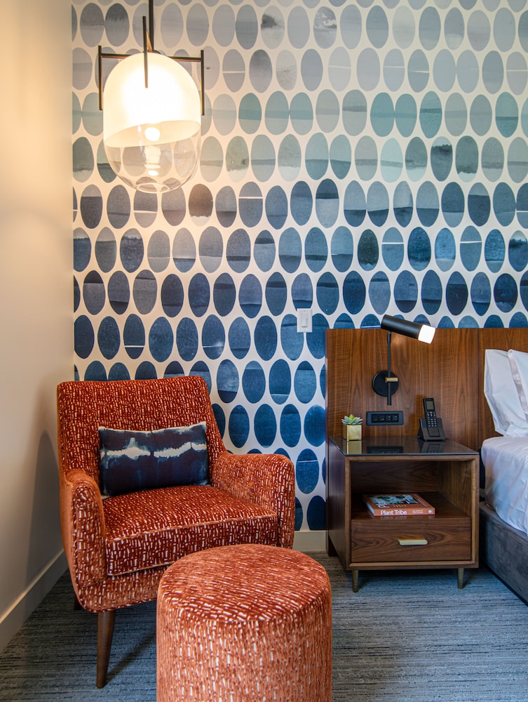 The Ameswell Hotel - photo 8