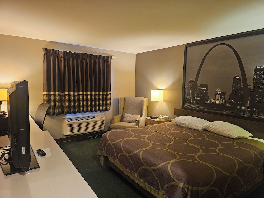 Super 8 by Wyndham Ava - photo 23
