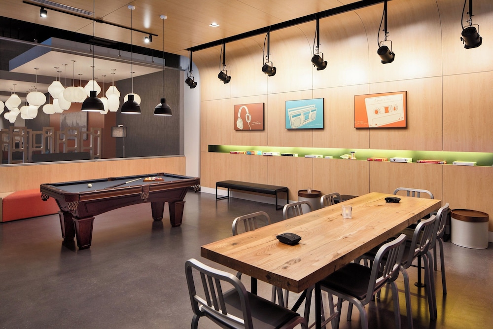Aloft Seattle Sea Tac Airport - photo 11