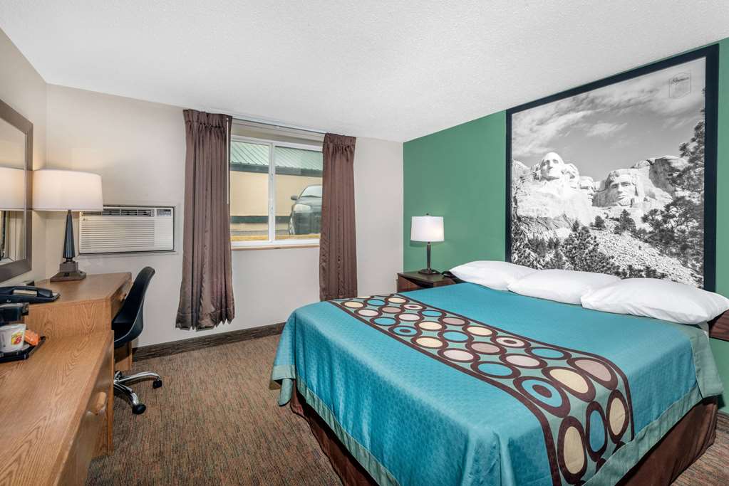 Super 8 by Wyndham Pierre SD - photo 9