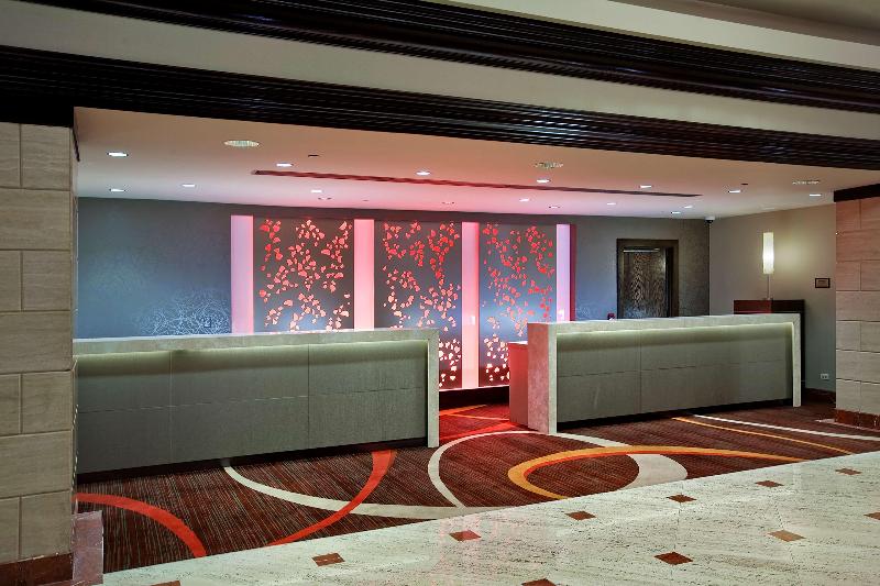 Hilton Rosemont Chicago O'Hare - photo 6