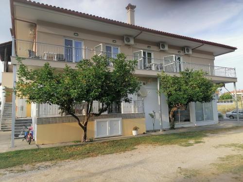 Kalipso Studios - carbon neutral hotel in Nikiti