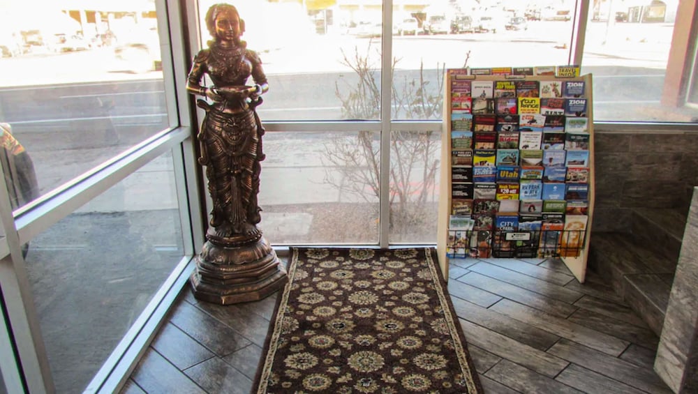 Magnuson Hotel Cedar City - photo 4