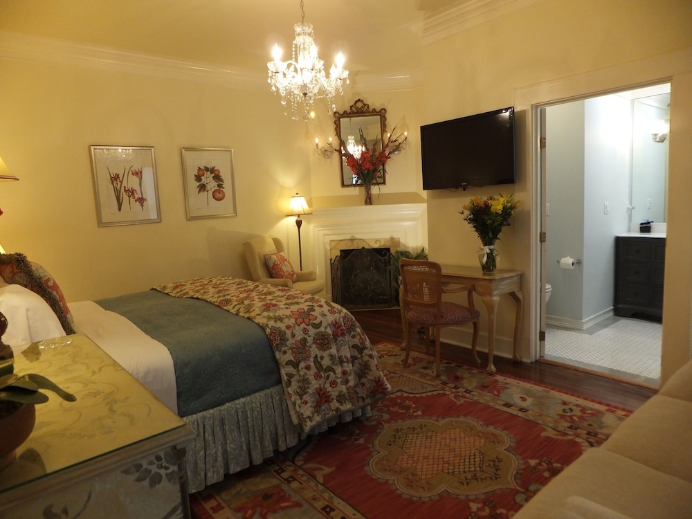 The Kenwood Inn - photo 14