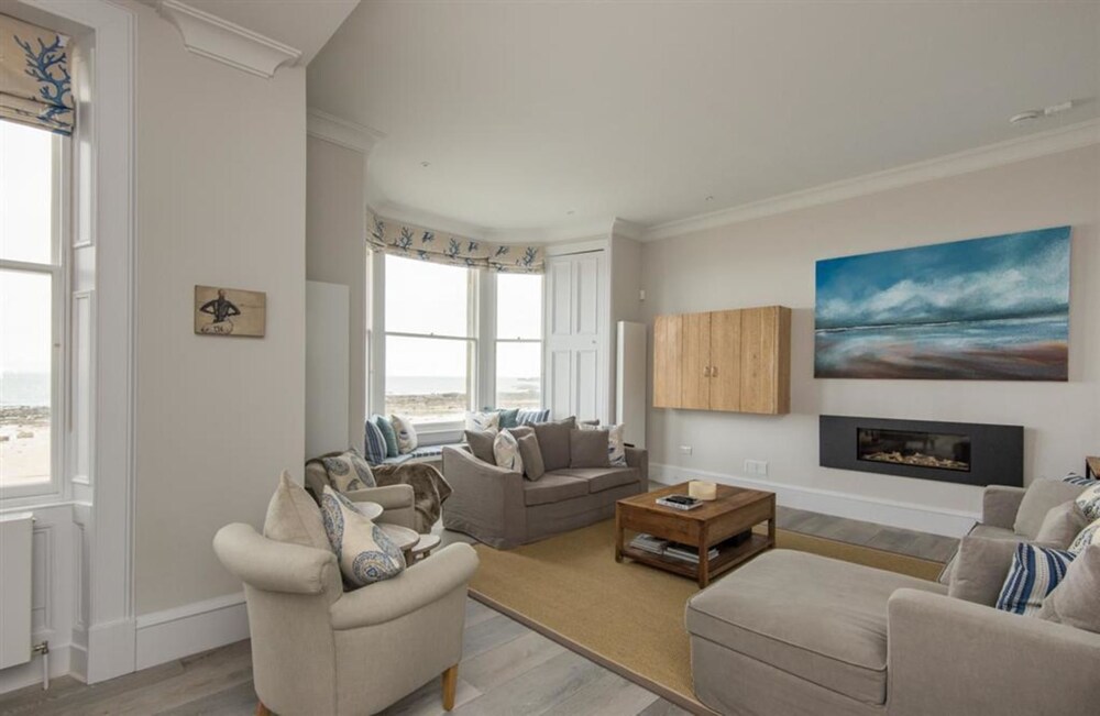 The Beach House — 4-Star Luxury Hotel in North Berwick, United Kingdom