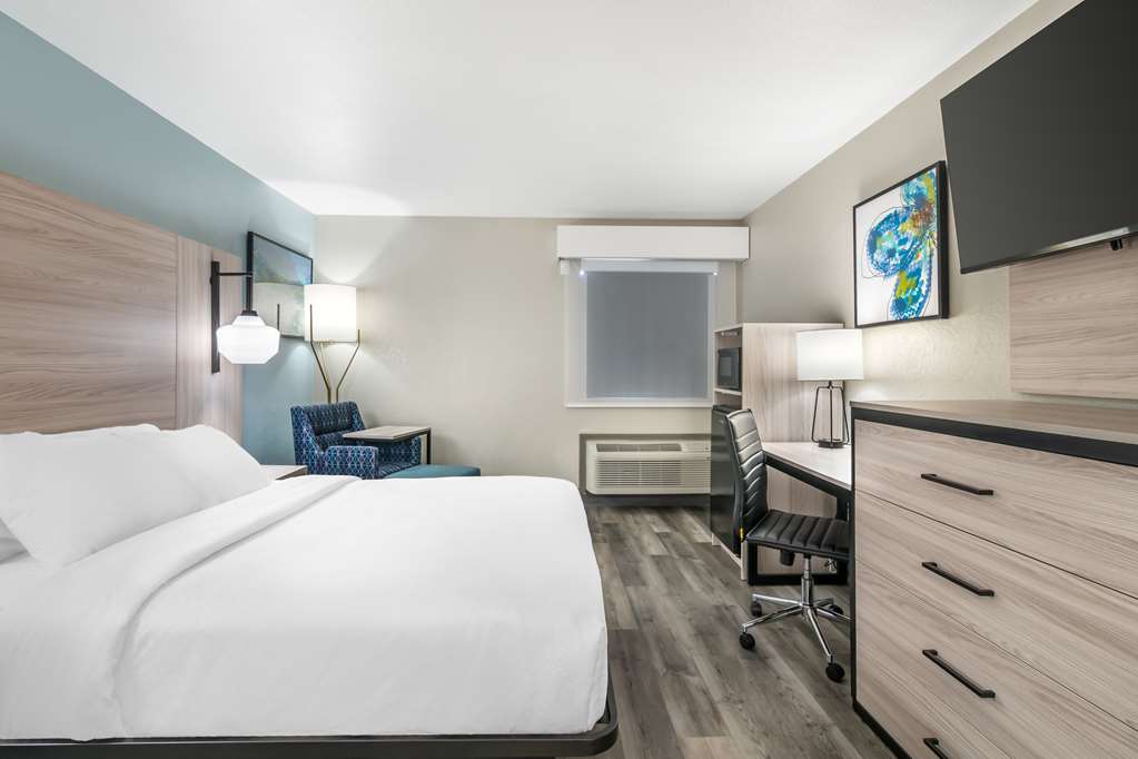 Best Western Park City Wichita North - photo 19