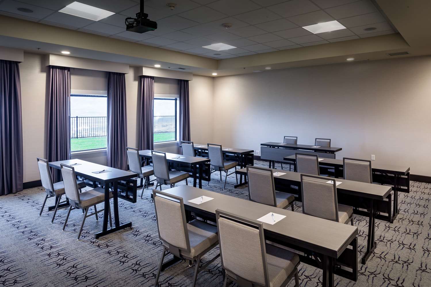 Hampton Inn Lewiston ID - photo 22