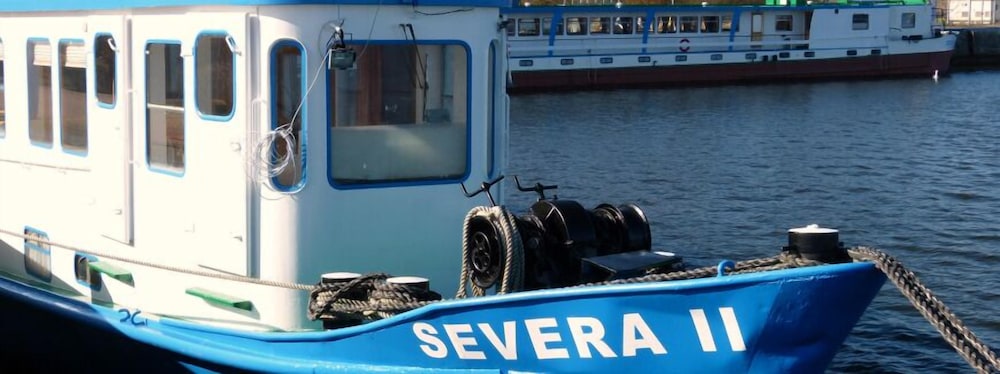 Wohnschiffe Severa - carbon neutral hotel in Rostock
