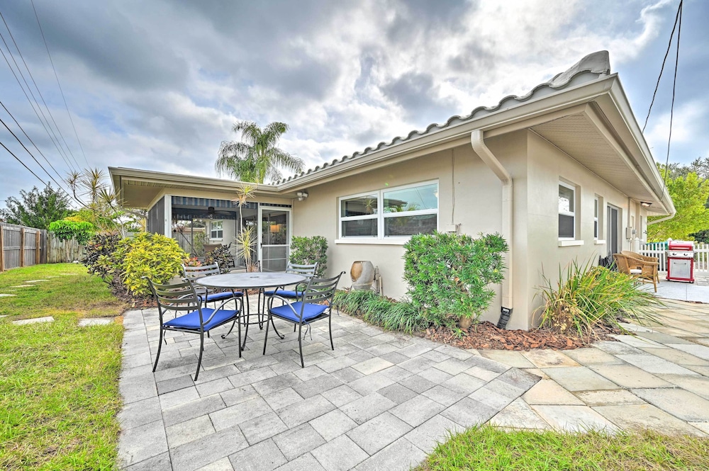 Sunny Largo Retreat: 4 Mi From Indian Rocks Beach — hotel in Largo
