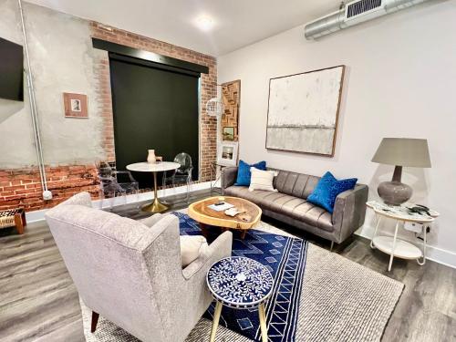 The Hive 204 Sweeter — 4-Star Luxury Hotel in Wilmington, United States