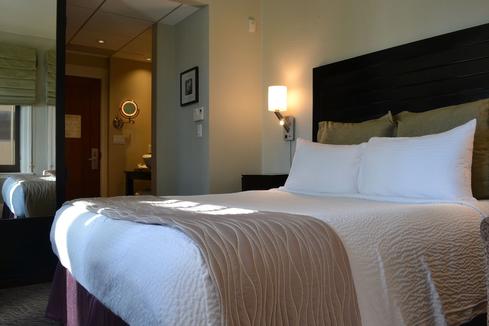 The Sofia Hotel - photo 11