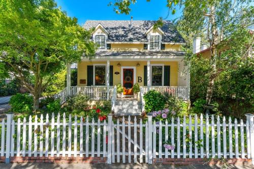 The B House — 4-Star Luxury Hotel in Napa, United States