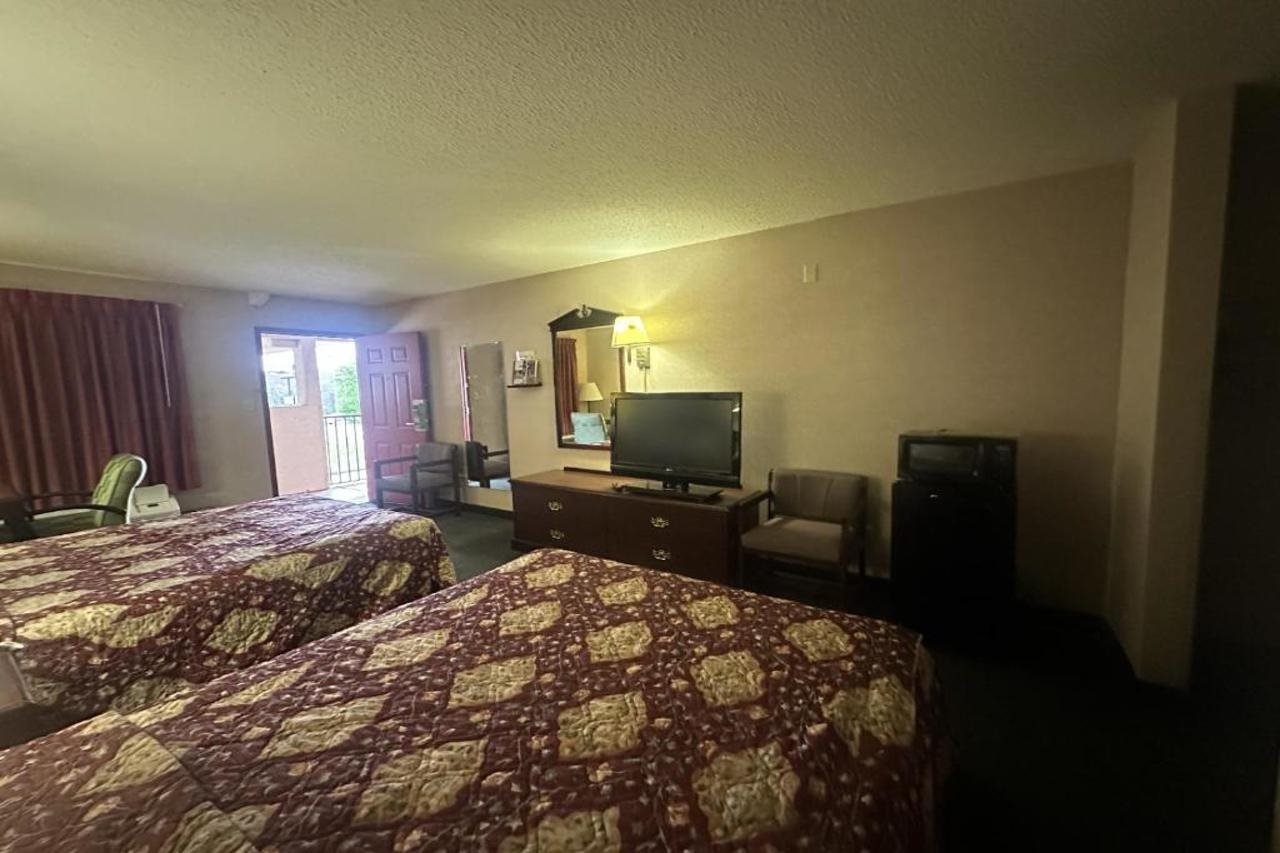 Longhorn Motel Boise City - photo 17