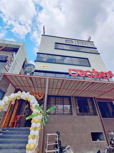 Hotel Royal Inn Lodge Dharwad in Hubli, India