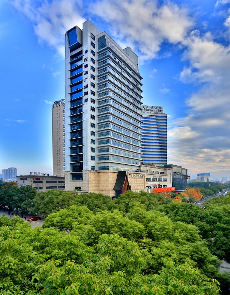 Yiwu Bali Plaza Hotel — hotel in Jinhua
