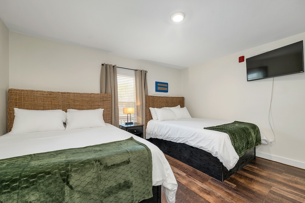The Inn & More - photo 24