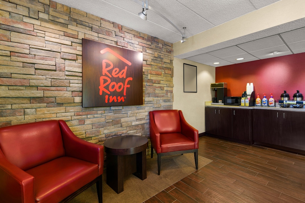 Red Roof Inn Salem - photo 2