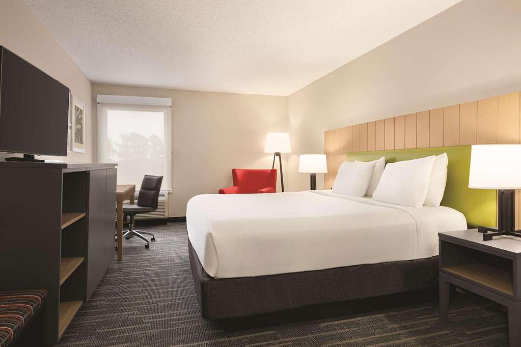 Country Inn & Suites by Radisson Dunn I 95 - photo 8