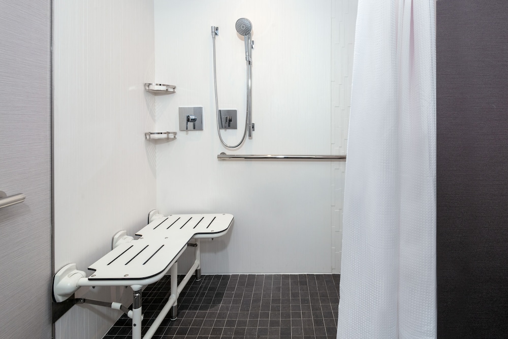 Courtyard by Marriott Atlanta Midtown - photo 25