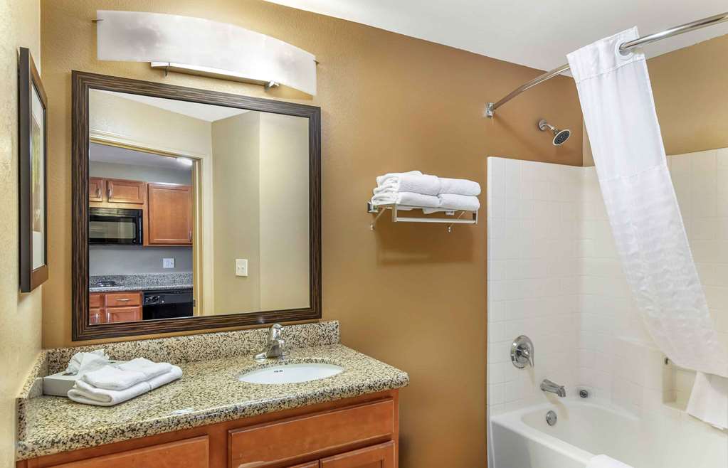 Extended Stay America Suites Bakersfield Chester Lane - photo 41