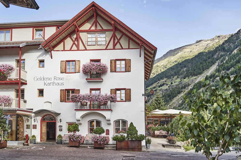 Goldene Rose Karthaus a member of Small Luxury Hotels of the World - carbon neutral hotel in Senales