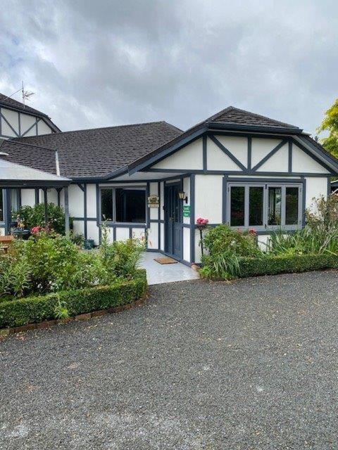 Emerald Haven - carbon neutral hotel in Upper Hutt