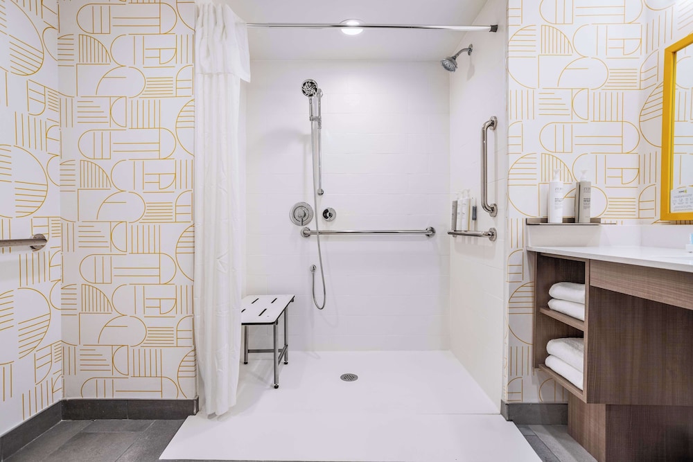 Home2 Suites by Hilton Indianapolis North at Intech Park - photo 24