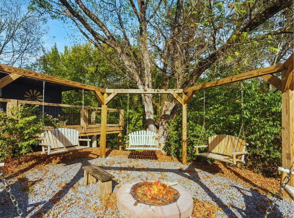 New Era Peak — 4-Star Luxury Hotel in Sevierville, United States