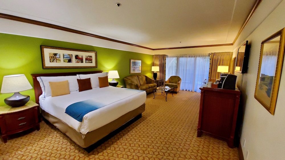 Harbor View Inn - photo 14