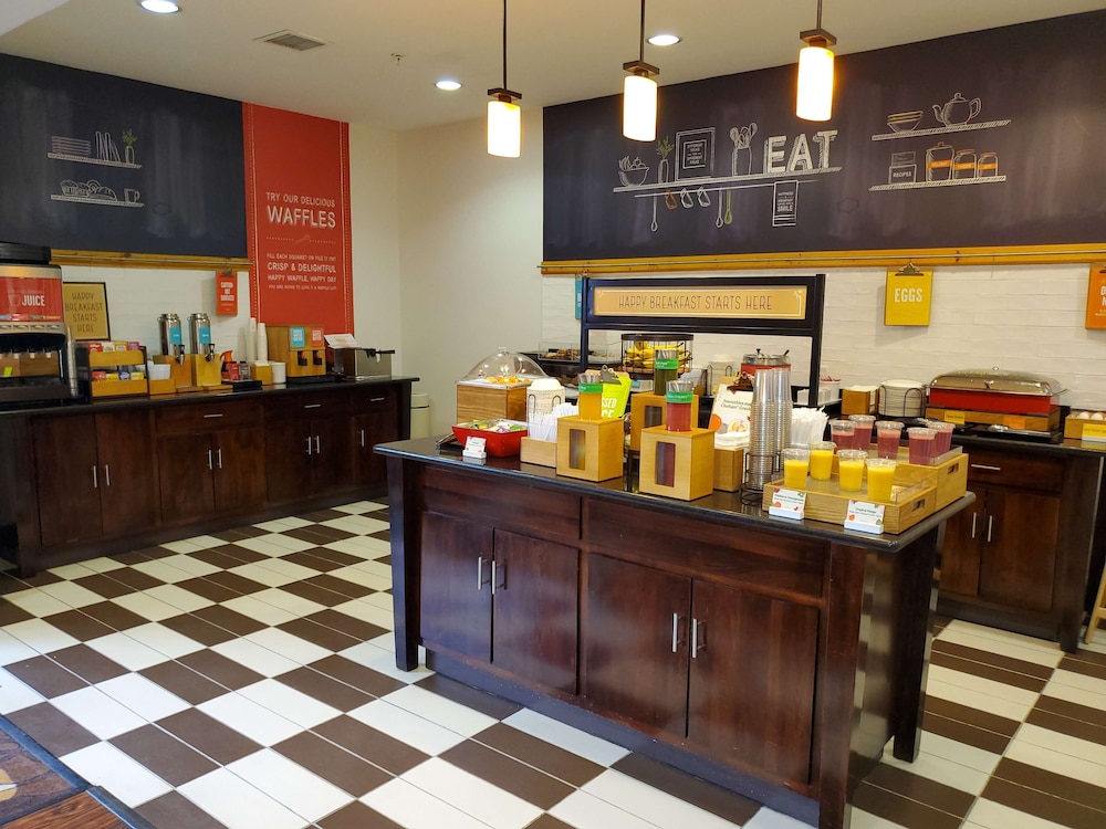 Hampton Inn Stow - photo 31