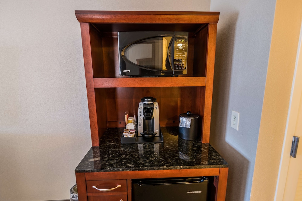 Hilton Garden Inn Bowling Green - photo 38