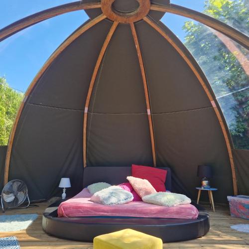 Bulle De Bonheur A 500 M Pas De La Plage in Cancale, France