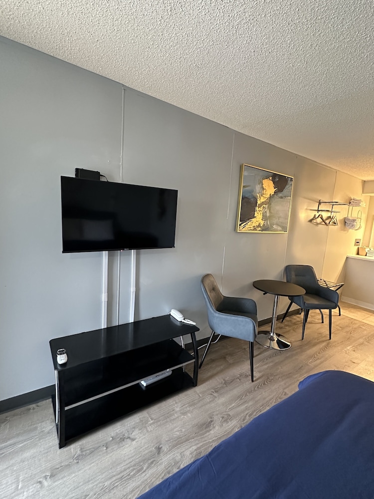 Paxton Inn Motel - photo 16