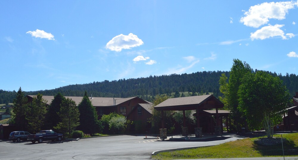 Bucks T 4 Lodge - featured photo