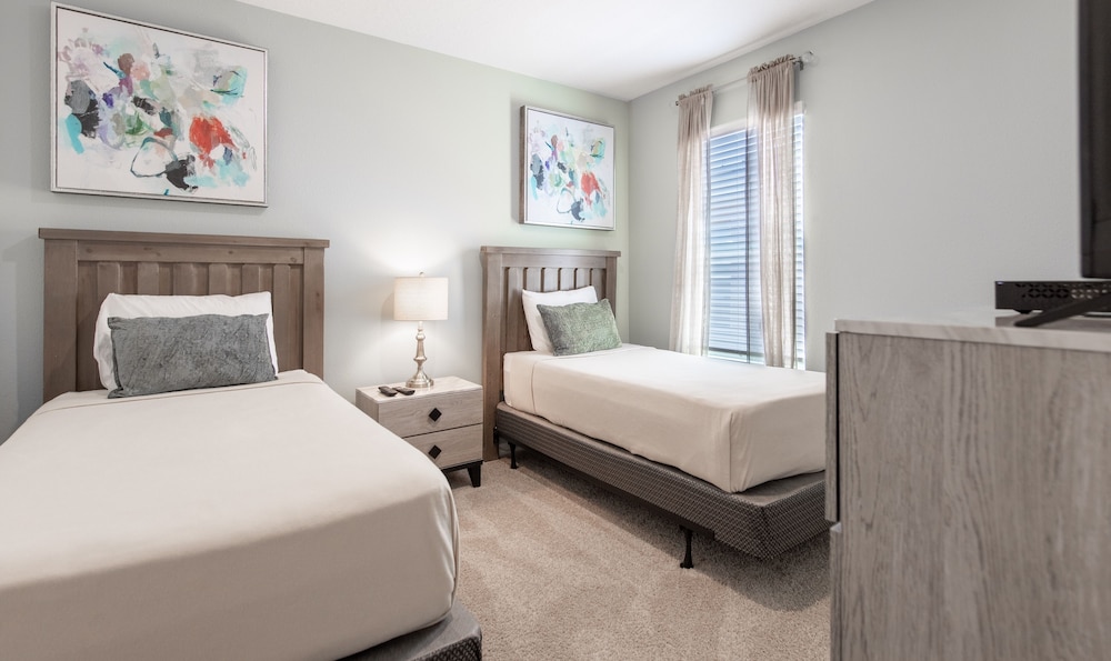 7572oml solterra Resort 7 Bedroom Home by RedAwning - photo 11