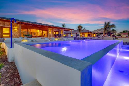 Villa Kas Très on the sea — 4-Star Luxury Hotel in Kralendijk, Bonaire, Sint Eustatius and Saba