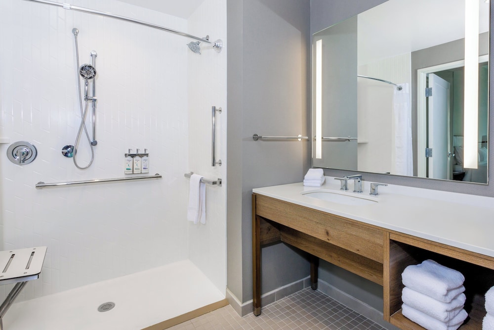 Staybridge Suites Winter Haven Auburndale by IHG - photo 16