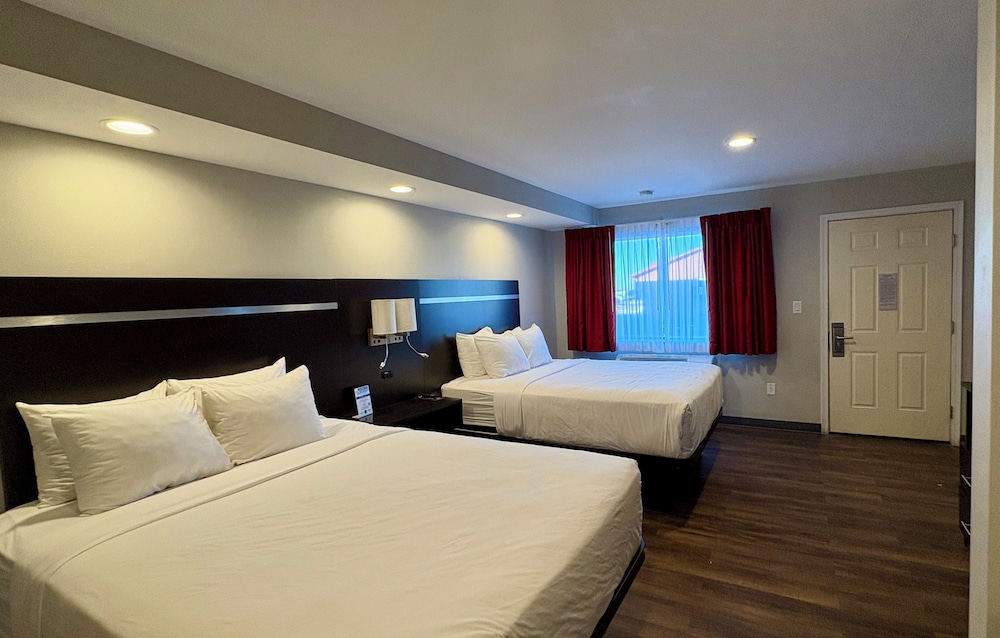 Americas Best Value Inn Wall - photo 52